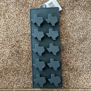 Texas black silicone ice tray